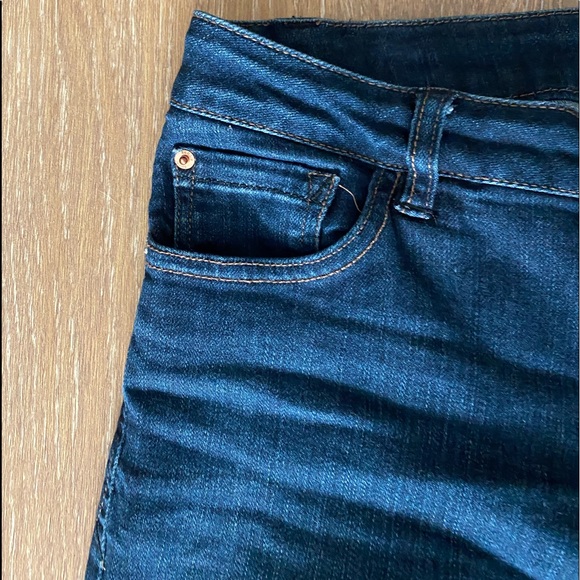 Kenzie Effortless Mid Rise Dark Wash Jeans / 26 - Picture 7 of 10